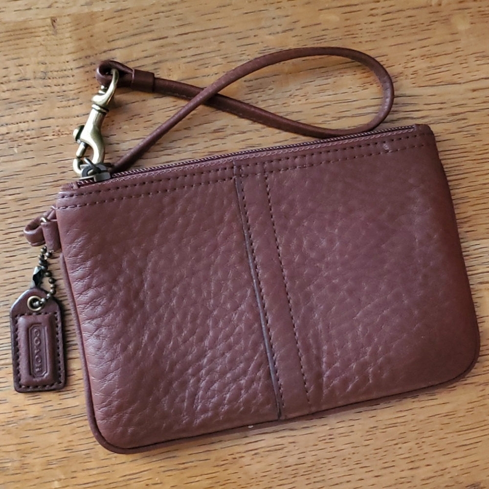 COACH Signature PVC corner zip Wristlet, Like New!